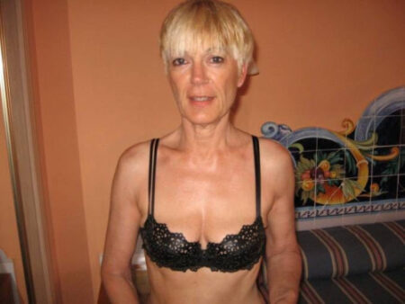 Annonces gratuites rencontre salope - Plan cul en direct !